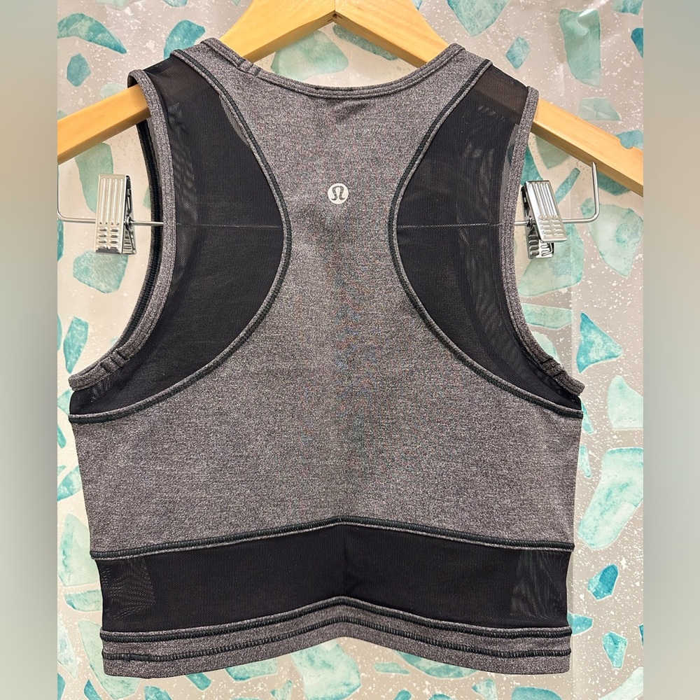 Lululemon Cropped Tank Top (size 4)